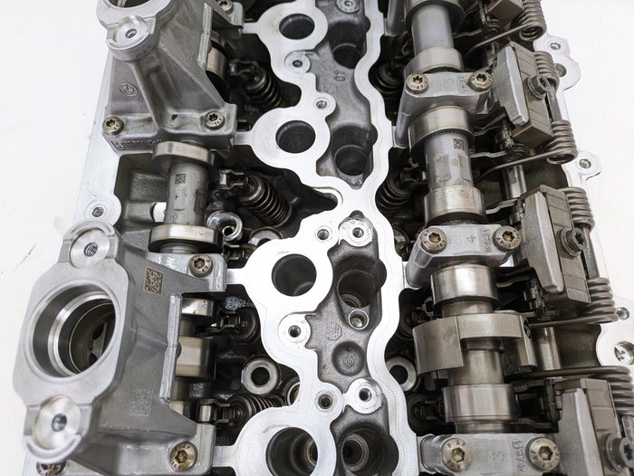 BMW G80 G82 F97 M3 M4 X3 M S58 Cylinder Head Camshafts & Valves 05762117616 *Minor Rust*