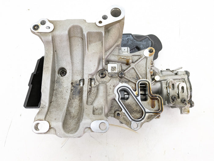 BMW F97 X3 M S58 Engine Oil Suction Pump & Sprocket 11728212/8053434