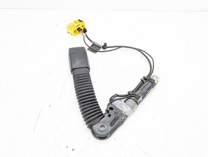 BMW E46 330i 328i 325i 323i Sedan/Wagon Front Left/Driver Side Seat Belt Buckle Tensioner 8257789