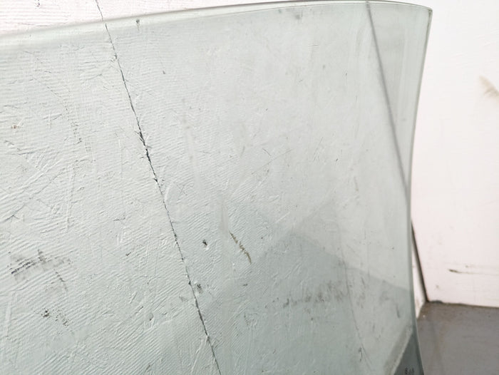 BMW E46 M3 330ci 328ci 325ci 323ci Coupe Right/Passenger Side Front Door Window Glass *DAMAGED*