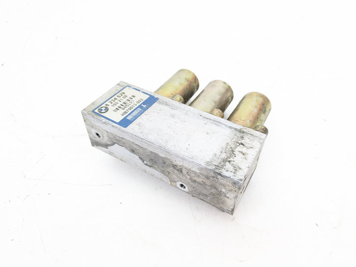 BMW E46 BMW E46 M3 330ci 325ci 323ci Convertible Roof Soft Top Hydraulic Cylinder Valve Block 8234529