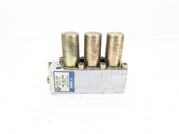 BMW E46 BMW E46 330ci M3 325ci 323ci Convertible Roof Soft Top Hydraulic Cylinder Valve Block 8234529