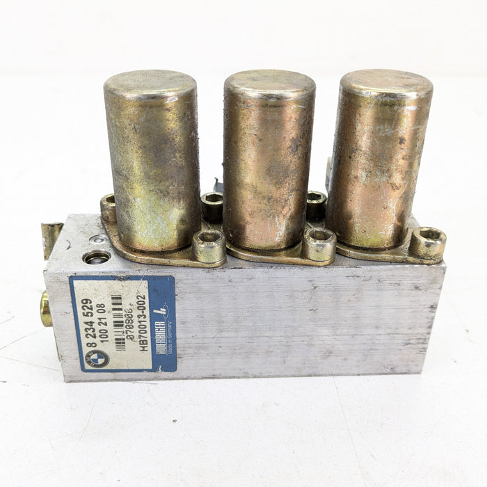 BMW E46 BMW E46 325ci M3 330ci 323ci Convertible Roof Soft Top Hydraulic Cylinder Valve Block 8234529