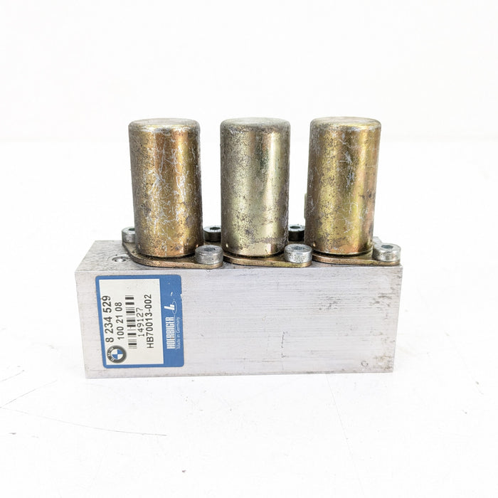 BMW E46 BMW E46 323ci M3 330ci 325ci Convertible Roof Soft Top Hydraulic Cylinder Valve Block 8234529