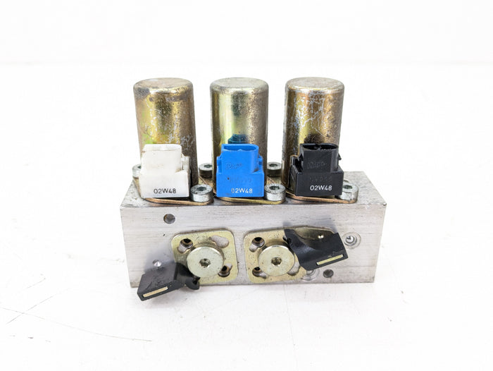 BMW E46 BMW E46 323ci M3 330ci 325ci Convertible Roof Soft Top Hydraulic Cylinder Valve Block 8234529