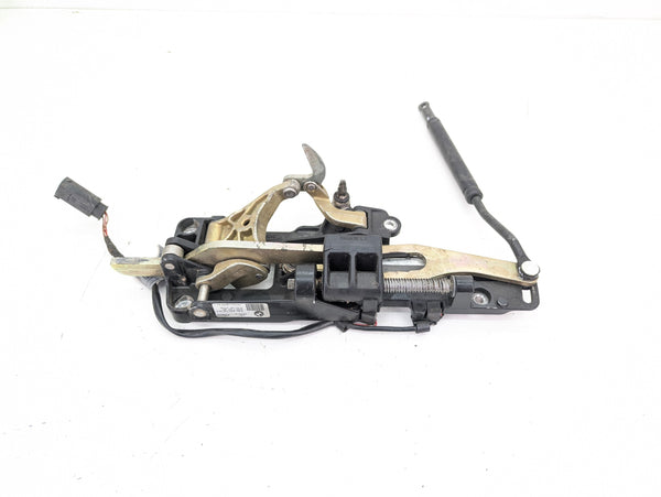 BMW E46 Convertible Top Front Latch Mechanism (Left Side) – REMANUFACTURED With 3-Year Warranty