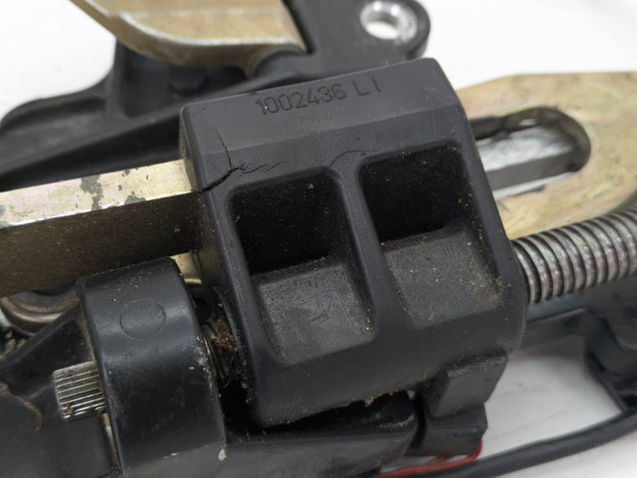 BMW E46 330ci 325ci 323ci M3 Convertible Left Convertible Roof Soft Top Latch Lock 7031361 *DAMAGED*