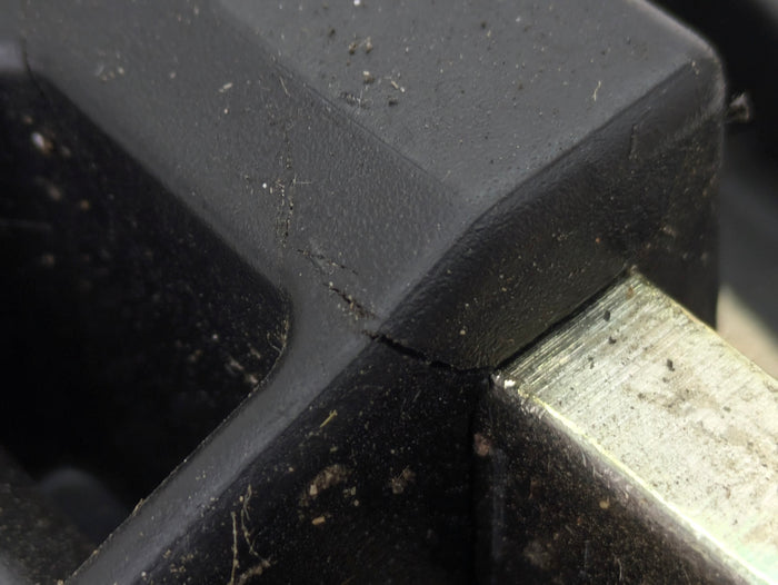 BMW E46 330ci 325ci 323ci M3 Convertible Right Convertible Roof Soft Top Latch Lock 7031362 *DAMAGED*