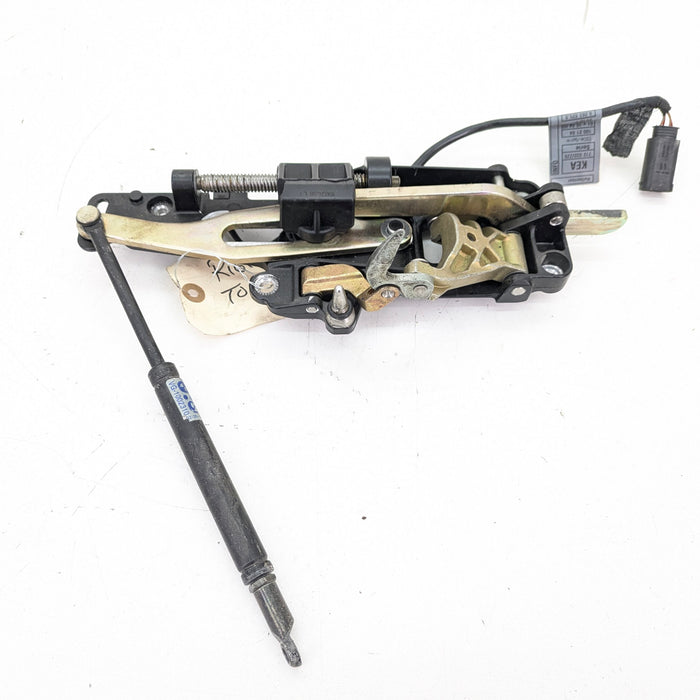 BMW E46 330ci 325ci 323ci M3 Convertible Left Convertible Roof Soft Top Latch Lock 8229824 / 7031361 *Damaged*