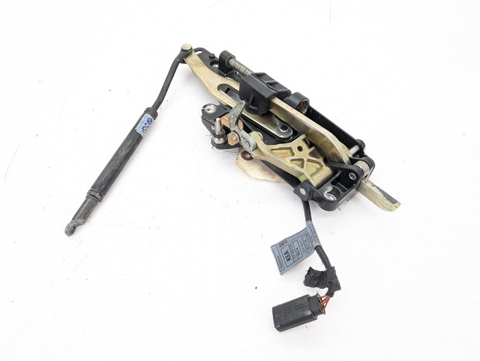 BMW E46 330ci 325ci 323ci M3 Convertible Left Convertible Roof Soft Top Latch Lock 7031361 / 8229824 *Damaged*