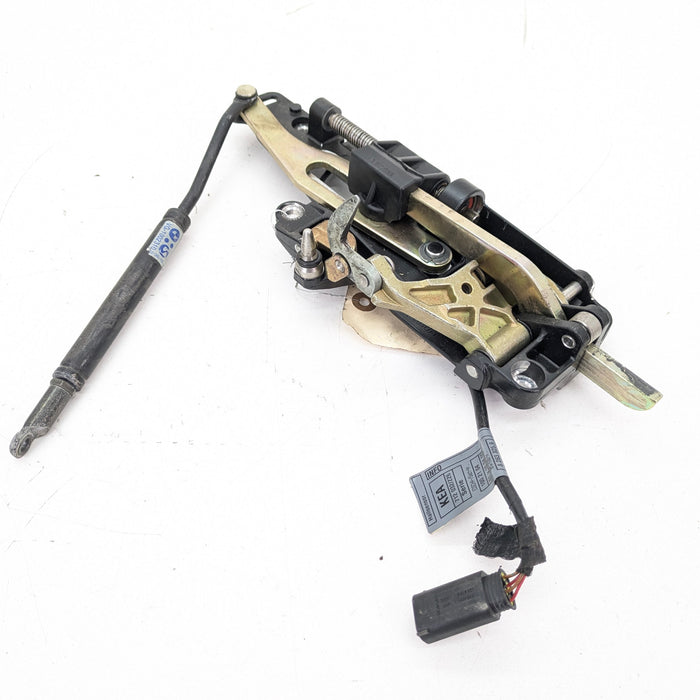 BMW E46 330ci 325ci 323ci M3 Convertible Left Convertible Roof Soft Top Latch Lock 7031361 / 8229824 *Damaged*