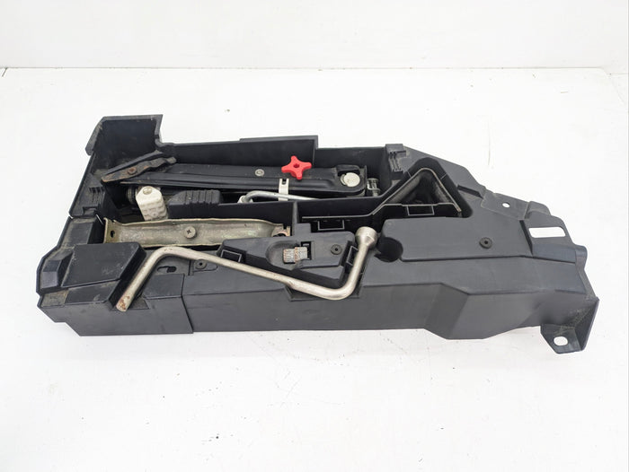 BMW E46 3 Series Wagon/Touring Emergency Spare Tire Jack Tool Kit 8232581