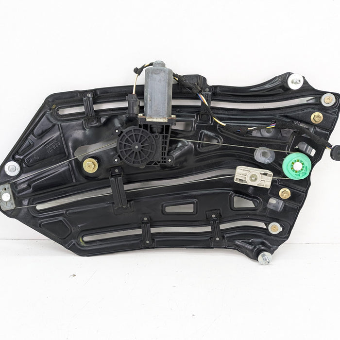 BMW E46 M3 330ci 325ci 323ci Convertible Right/Passenger Side Rear Window Regulator/Motor 8215274