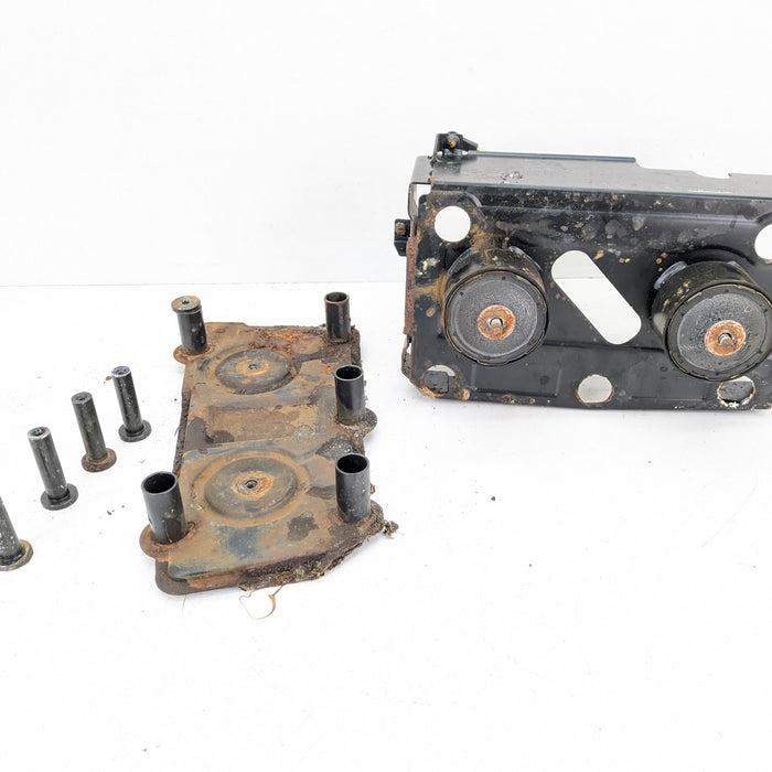 BMW E46 M3 330ci 325ci 323ci Convertible Battery Holder Vibration Damper Absorber Tray 8236253
