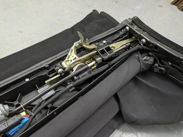 BMW E46 M3 330ci 325ci 323ci Convertible Black Fabric Folding Roof Soft Top 54347146359 *Damaged*