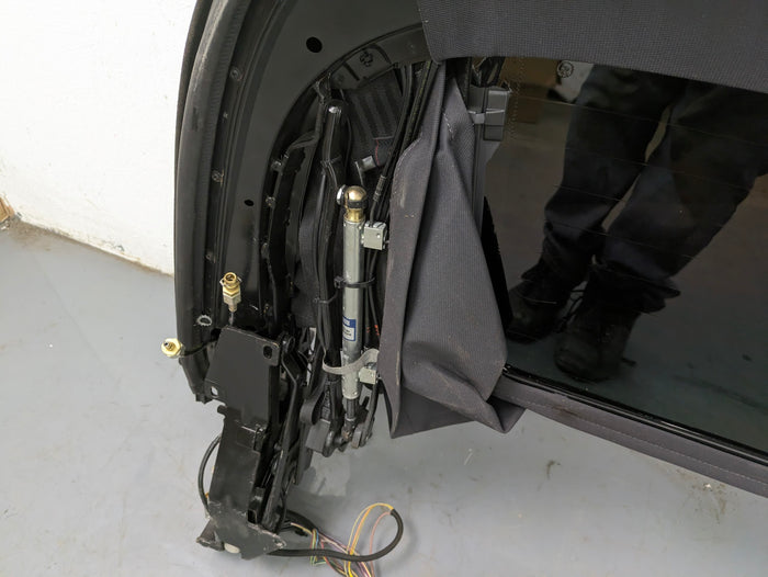 BMW E46 M3 330ci 325ci 323ci Convertible Black Fabric Folding Roof Soft Top 54347146359 *Damaged*