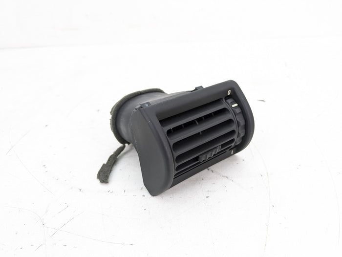 BMW Z3 Passenger/Right Side Dashboard Air Vent 8397716