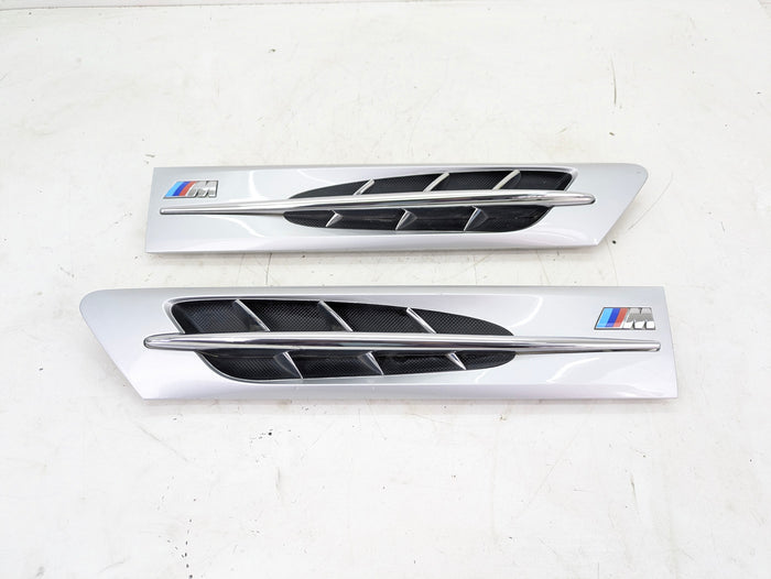 BMW Z3 M Roadster/M Coupe Left/Right Side Hood/Fender Vent/Grille Titan Silver (354) 2492960/2492959