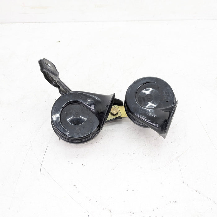 BMW Z3 M Roadster/M Coupe High & Low Pitch Horns Pair 2693382/2693381