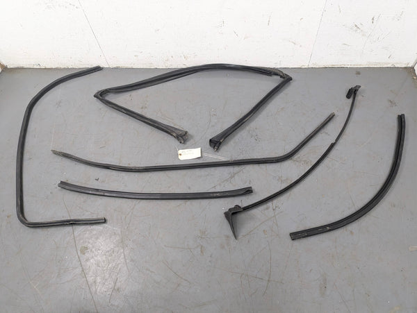 BMW Z3 M 3.0 2.8 2.5 Roadster Window & Windshield Rubber Weather Seal Set 8397619
