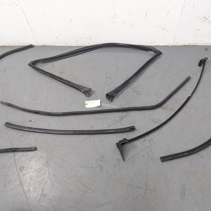 BMW Z3 M 3.0 2.8 2.5 Roadster Window & Windshield Rubber Weather Seal Set 8397619