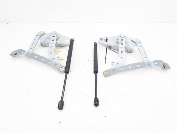 BMW Z3 M Roadster/M Coupe Left/Right Hood Hinges 41618398665/41618398666/51238397401