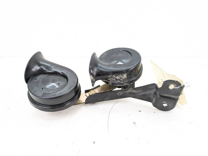BMW Z3 M Roadster/M Coupe High & Low Pitch Horns Pair 2693381/2693382