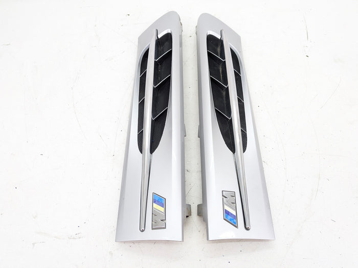 BMW Z3 M Roadster/M Coupe Left/Right Side Hood/Fender Vent/Grille Titan Silver (354) 2492959/2492960