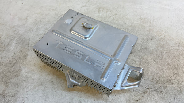 TESLA MODEL 3 AMPLIFIER 1079748-00-F