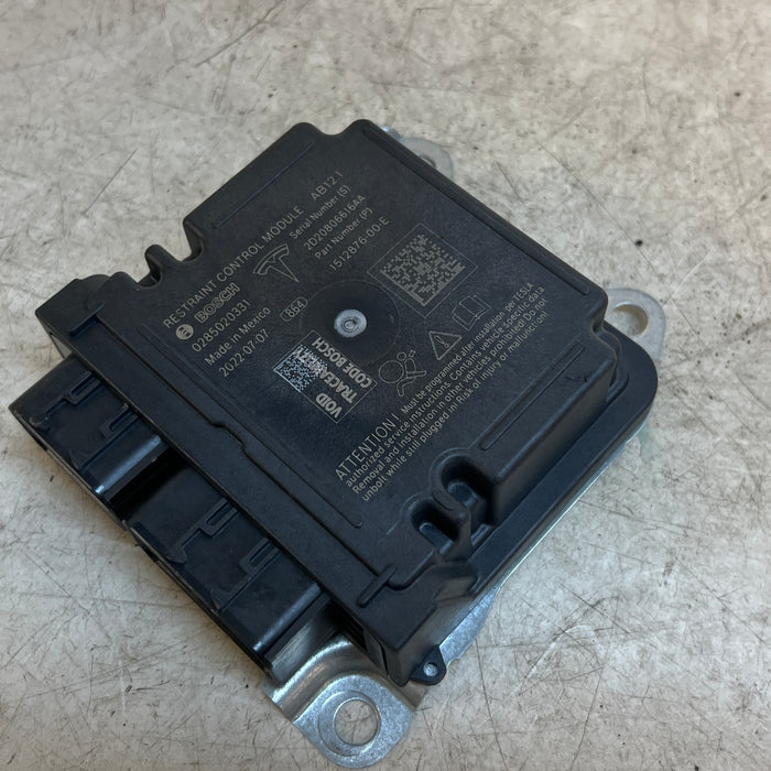 Tesla Model 3 Restraint Airbag Control Module 1512876-00-B *NOTE*