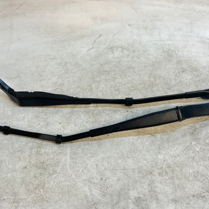 Tesla Model 3 Left & Right Windshield Wiper Arms 1621687-00-A / 1621685-00-A