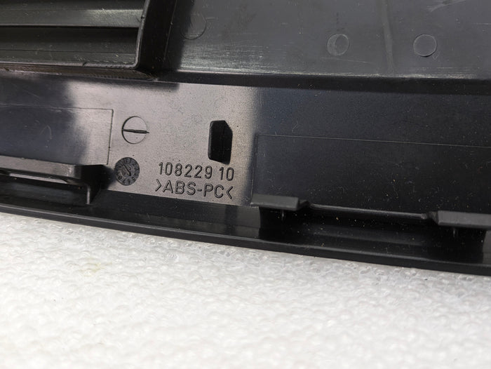 BMW E90 E91 E92 E93 Dashboard Center Trim/Speaker Cover Black 7130744
