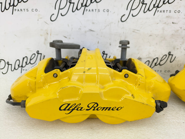 2018-2024 Alfa Romeo Stelvio 2.0 Brembo Front Caliper Set Left Right Yellow