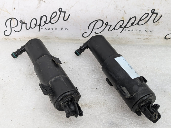 BMW E92 E93 335xi 328xi LCI Left/Right Headlight Washer Spray Nozzles 4872039