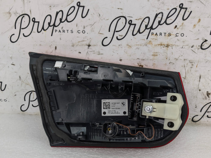 BMW F30 F31 F80 M3 340i 330i 328i 328d 320i LCI Right/Passenger Side Rear Inner Trunk LED Tail Light 7369122