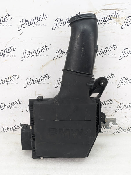 BMW E90 E92 E93 335xi 335i E82 E88 135i N55 Engine Intake Air Box Filter Housing 7599284