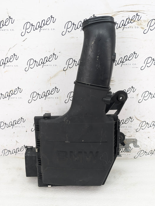 BMW E90 E92 E93 335xi 335i E82 E88 135i N55 Engine Intake Air Box Filter Housing 7599284
