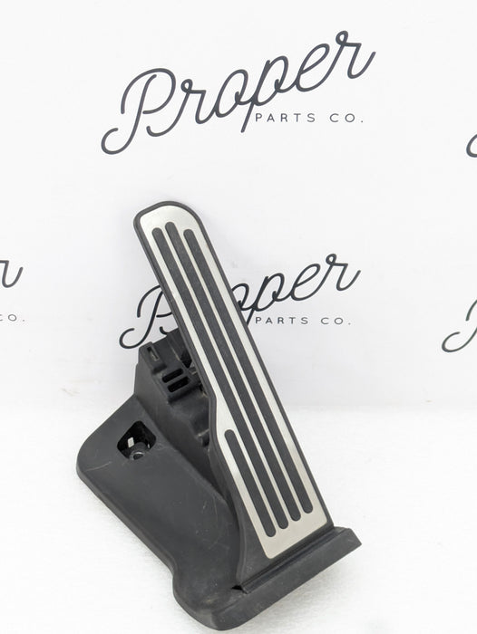 Chevrolet C7 Corvette Stingray Accelerator/Gas/Throttle Pedal Assembly 23418313 *DAMAGED*