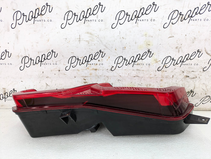 Chevrolet C7 Corvette Stingray Z51 Rear Right/Passenger Side Tail Light 23170470