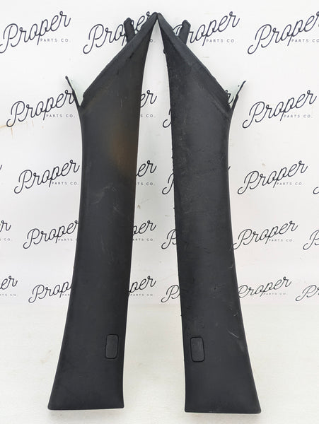 2021 Volvo V60 T6 R-Design Left & Right Black A Pillar Trim Set 31479191/31479193