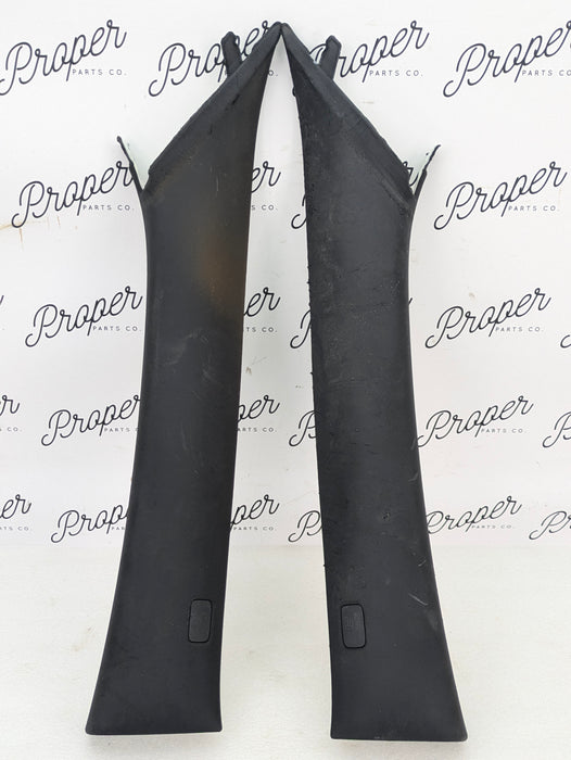 2021 Volvo V60 T6 R-Design Left & Right Black A Pillar Trim Set 31479191/31479193
