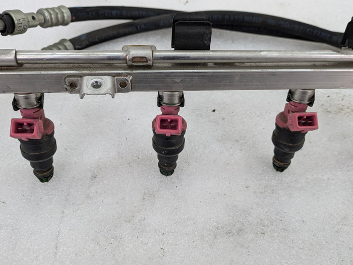 BMW Z3 M Roadster/M Coupe S52 Engine Fuel Rail & Fuel Injectors 3597470/13531436470/13641703819