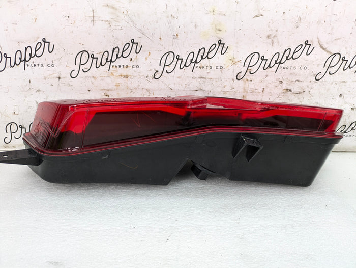 Chevrolet C7 Corvette Stingray Z51 Rear Left/Driver Side Tail Light 23170469