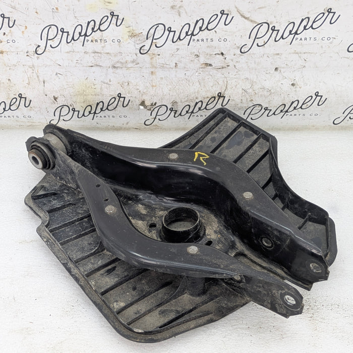 BMW G22 G23 G20 G26 430ix 330ix 330ex M Sport Rear Right Lower Control Arm Spring Perch 6876804/6886448
