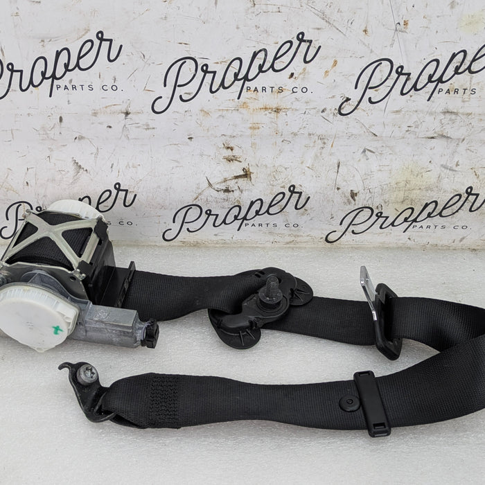 BMW F30 F36 F34 F31 F80 340xi 335xi 330xi 328xi 320i M3 Right/Passenger Side Seatbelt 7272476/7130277