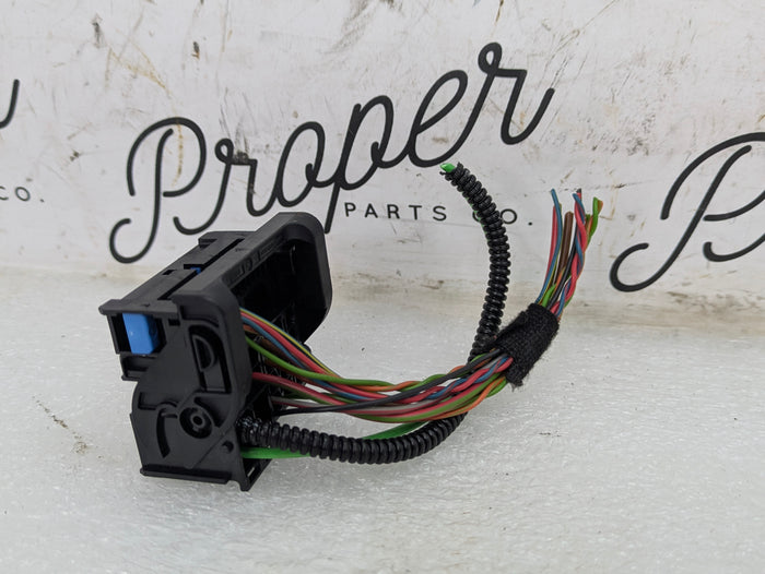 BMW E92 E93 E90 E91 3 Series Headunit/Radio/CD Player Connector Plug Pigtail 9192478