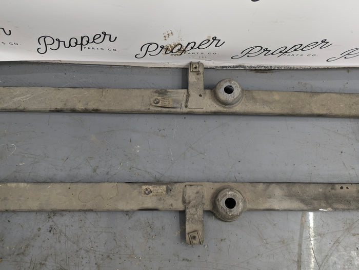 BMW E93 335is 335i 328i Front Subframe V Brace Reinforcement Bracket Set 7046335/7046336