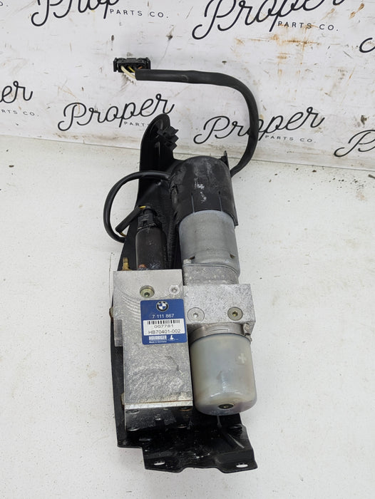 BMW E61 530xi 535xi 525xi Wagon Rear Hatch Trunk Hydraulic Lift Pump 7111867