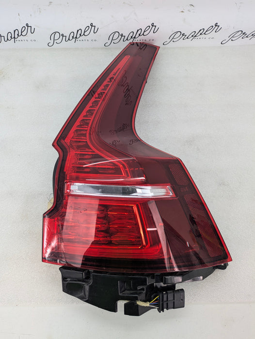 2021 Volvo V60 T6 R-Design Rear Right/Passenger Side Outer Tail Light 32291361