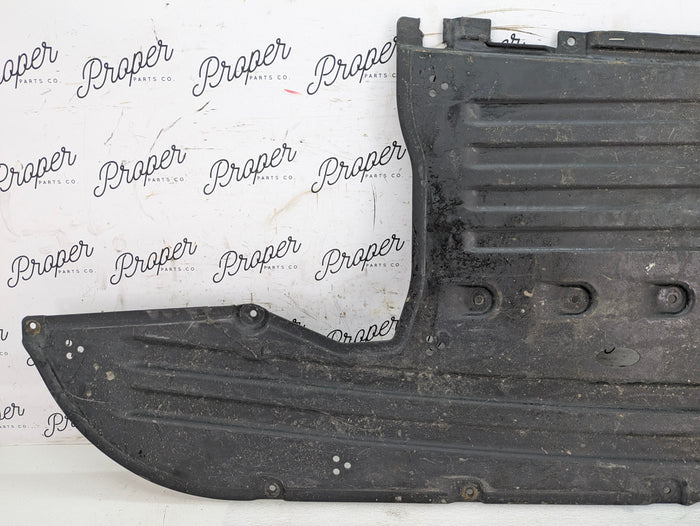 BMW G20 330ix M340ix G22 G23 430ix M440ix AWD Center Underbody Splash Shield 7447151 *DAMAGED*